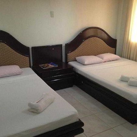 Queen\'S Beach Resort Manoc-Manoc Dış mekan fotoğraf