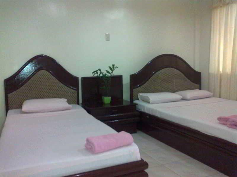 Queen\'S Beach Resort Manoc-Manoc Dış mekan fotoğraf