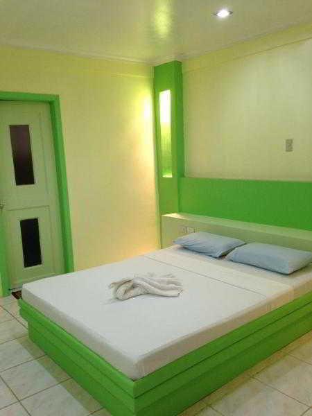 Queen\'S Beach Resort Manoc-Manoc Dış mekan fotoğraf