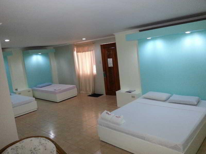 Queen\'S Beach Resort Manoc-Manoc Dış mekan fotoğraf
