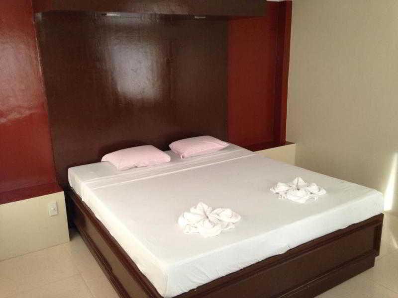 Queen\'S Beach Resort Manoc-Manoc Dış mekan fotoğraf