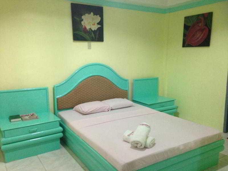 Queen\'S Beach Resort Manoc-Manoc Dış mekan fotoğraf