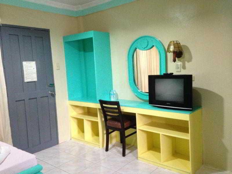 Queen\'S Beach Resort Manoc-Manoc Dış mekan fotoğraf
